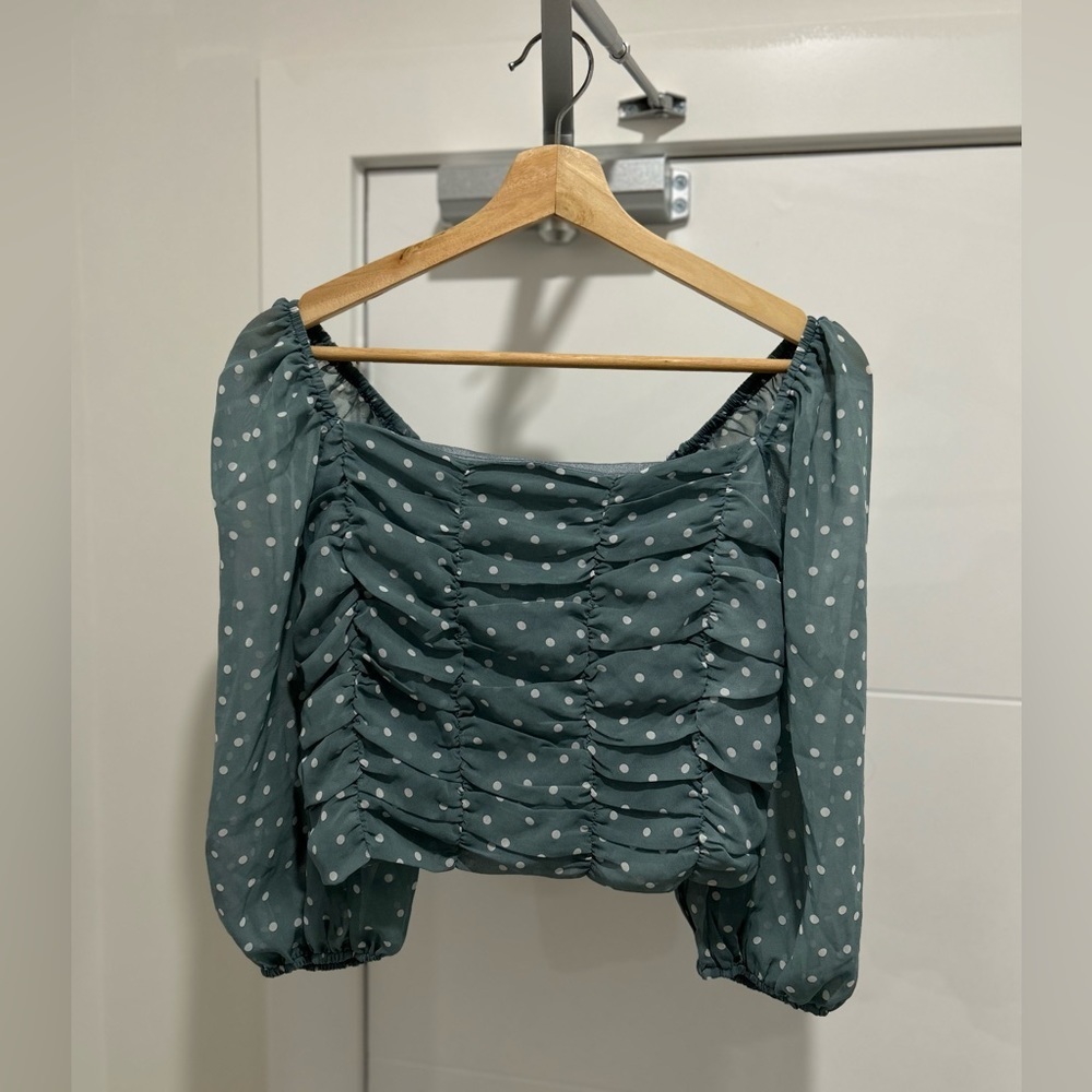🔥SALE! ✅ Fashion Nova Women’s Dotted Top Size Large Green